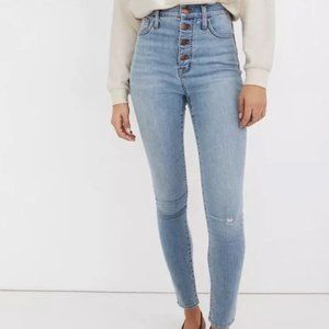 Madewell 11" Roadtripper Button-Fly High Rise Cropped Skinny *With Knee Tear